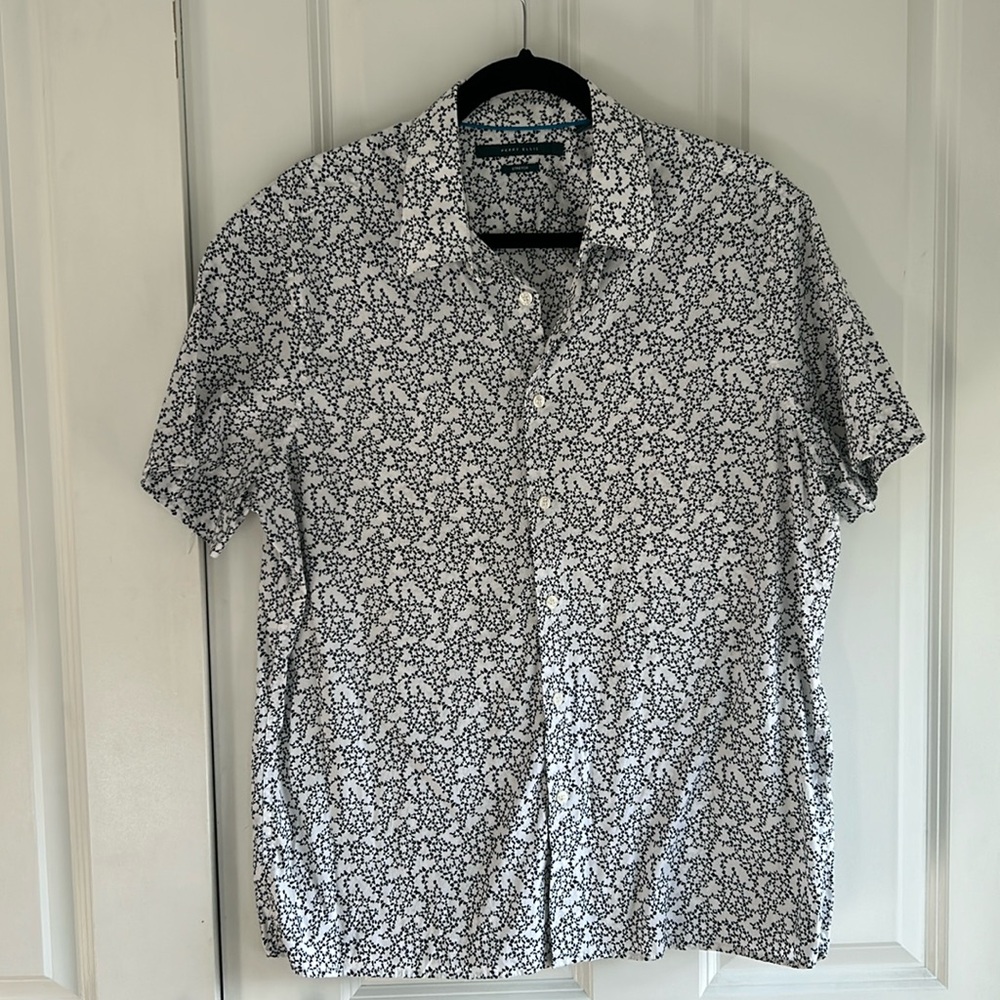 Perry Ellis Men's Button Down